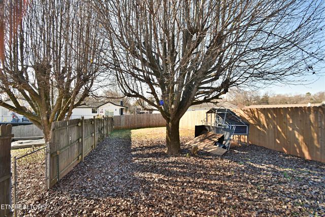 729 Owl Hollow Rd, Knoxville, TN 37923