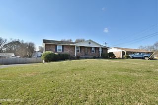 729 Owl Hollow Rd, Knoxville, TN 37923