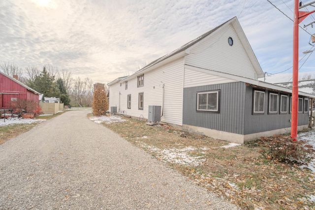 8605 W ST RD 26, Rossville, IN 46065