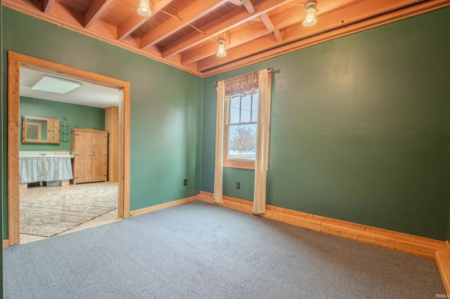 8605 W ST RD 26, Rossville, IN 46065