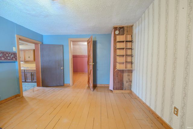 8605 W ST RD 26, Rossville, IN 46065