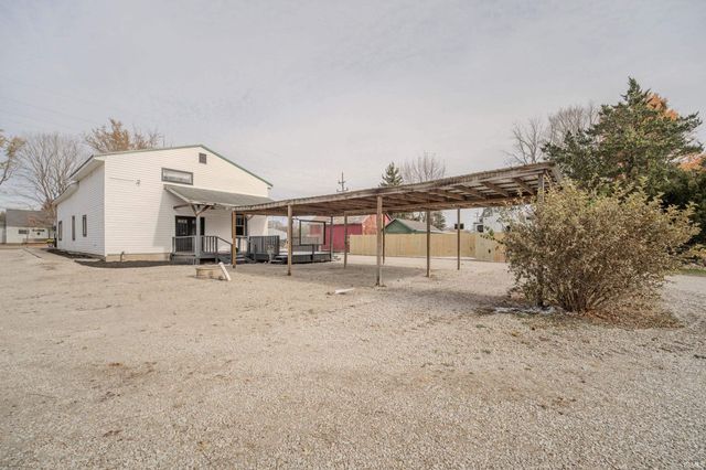 8605 W ST RD 26, Rossville, IN 46065