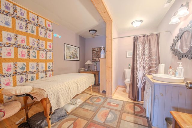 8605 W ST RD 26, Rossville, IN 46065