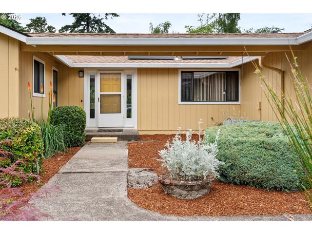 7245 Sw LESLIE St, Portland, OR 97223