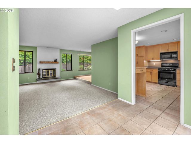 7245 Sw LESLIE St, Portland, OR 97223