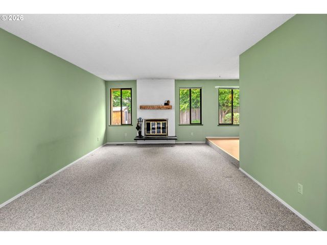 7245 Sw LESLIE St, Portland, OR 97223