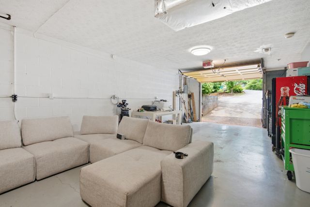 619 Abbott Ln, Knoxville, TN 37923