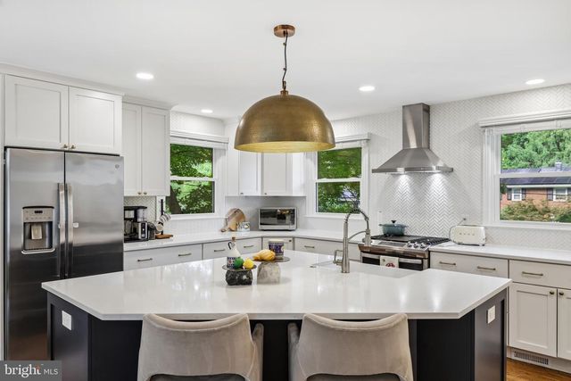 11214 DEWEY RD, Kensington, MD 20895