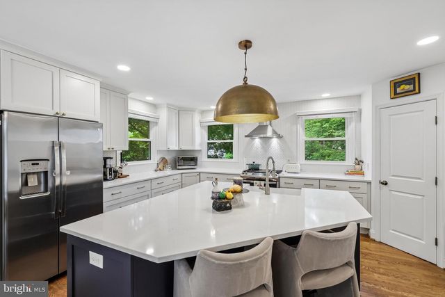 11214 DEWEY RD, Kensington, MD 20895