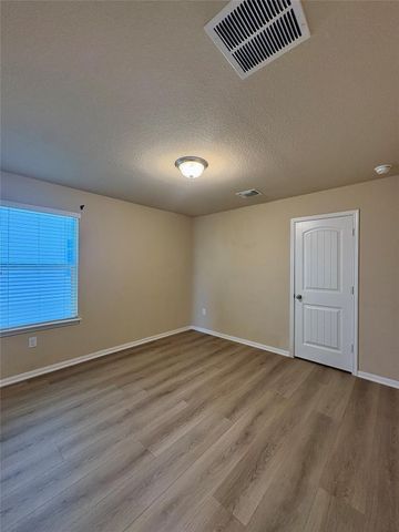 2011 Langdale LN, Austin, TX 78754