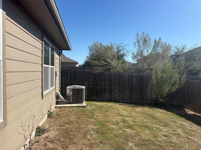 2011 Langdale LN, Austin, TX 78754