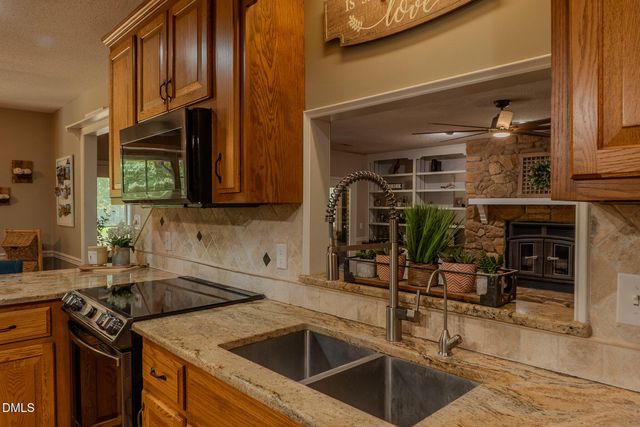 5301 Sky Lane Drive, Durham, NC 27704