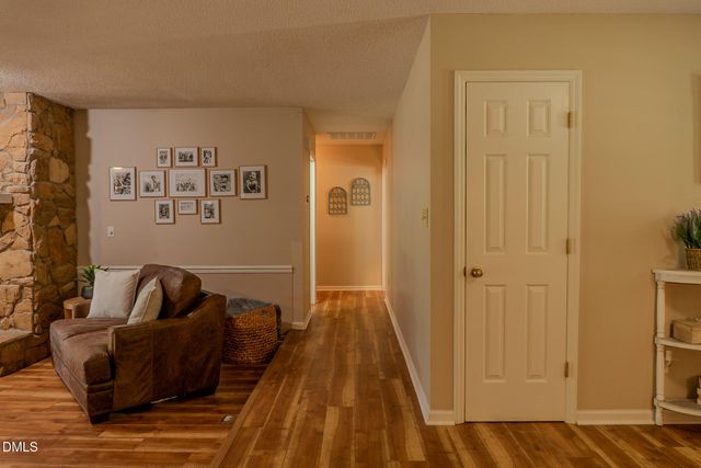 5301 Sky Lane Drive, Durham, NC 27704