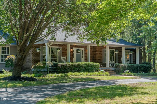 5301 Sky Lane Drive, Durham, NC 27704