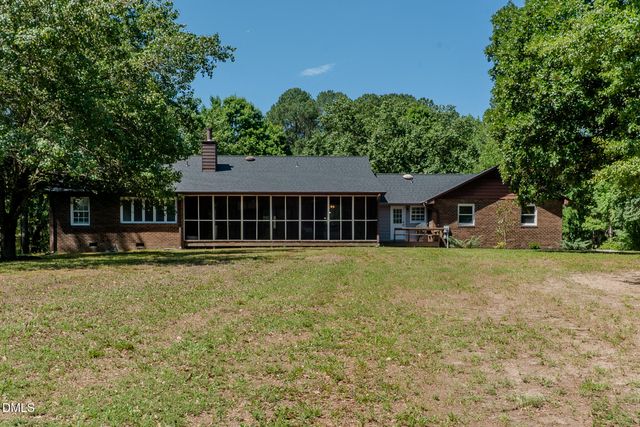 5301 Sky Lane Drive, Durham, NC 27704