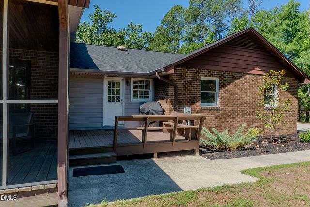 5301 Sky Lane Drive, Durham, NC 27704