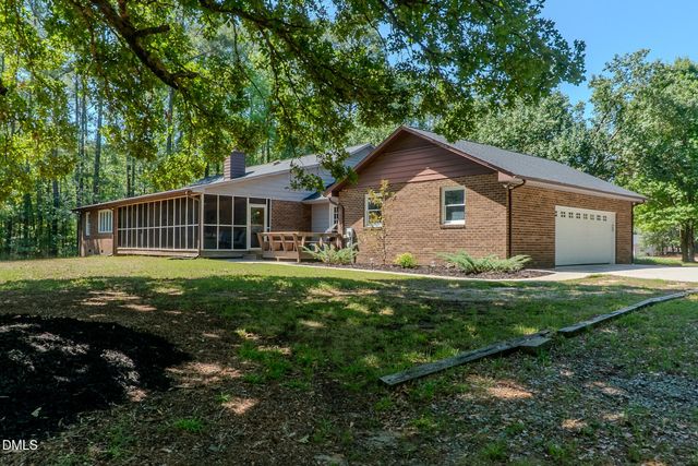 5301 Sky Lane Drive, Durham, NC 27704