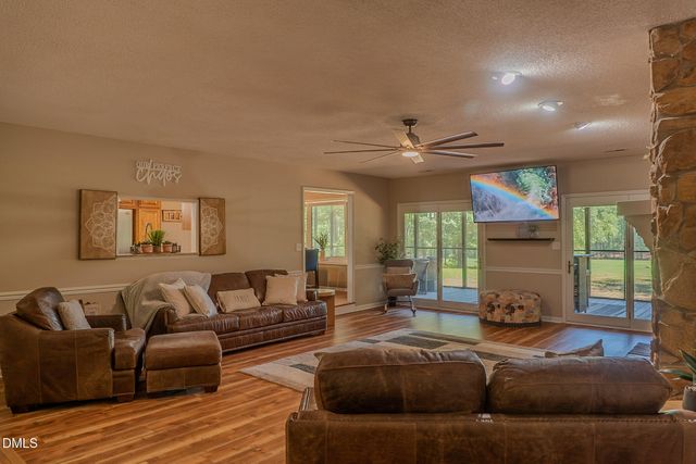 5301 Sky Lane Drive, Durham, NC 27704
