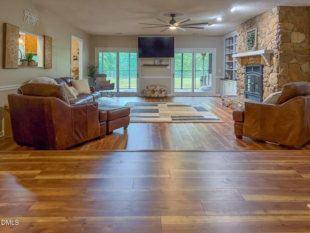 5301 Sky Lane Drive, Durham, NC 27704