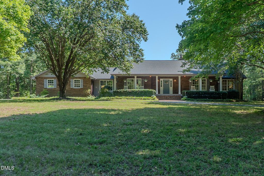5301 Sky Lane Drive, Durham, NC 27704