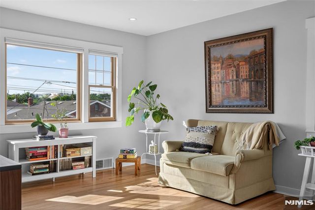 8 West Street, North Arlington, NJ 07031