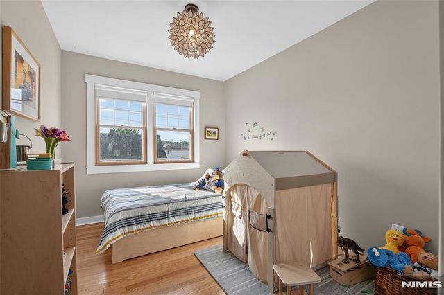 8 West Street, North Arlington, NJ 07031