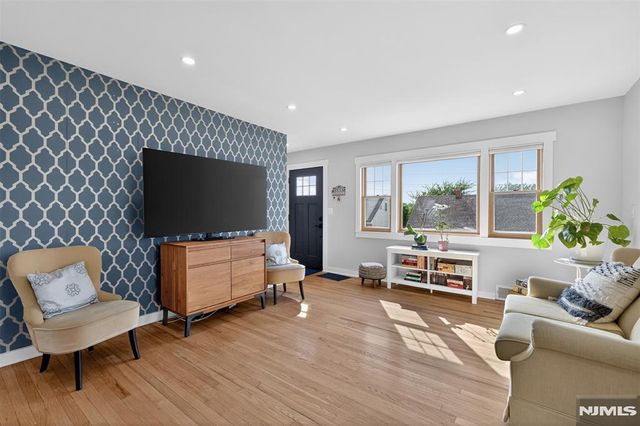 8 West Street, North Arlington, NJ 07031