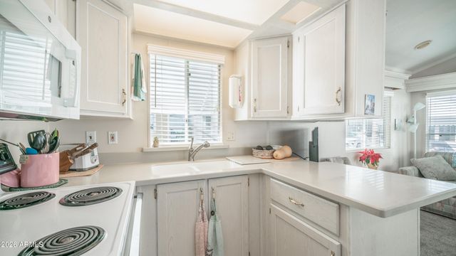 608 IRONSTONE Drive, Apache Junction, AZ 85119