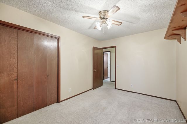 1210 Parkland Avenue, Claremore, OK 74017