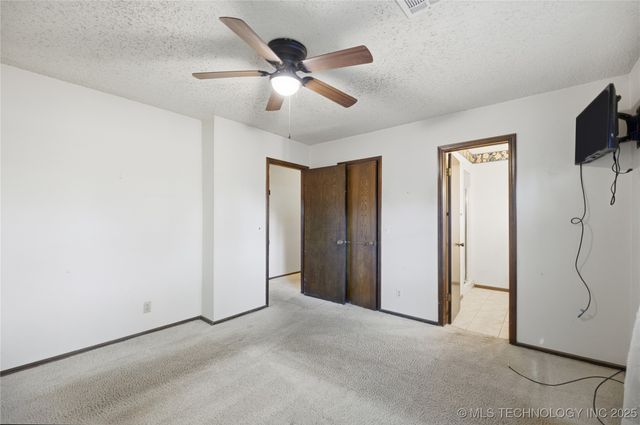 1210 Parkland Avenue, Claremore, OK 74017