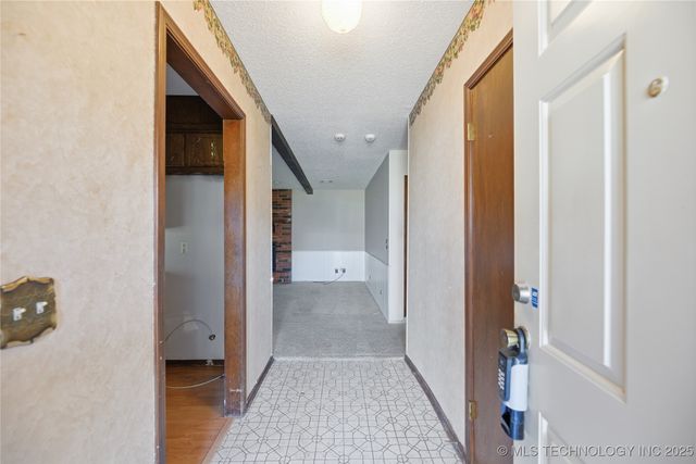 1210 Parkland Avenue, Claremore, OK 74017