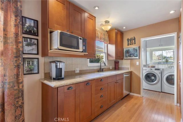 6127 Laurelgrove, Valley Glen, CA 91606