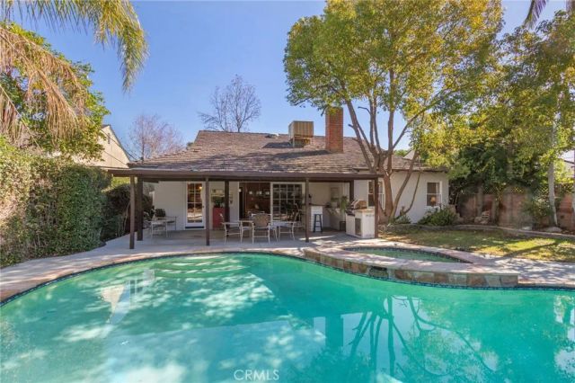 6127 Laurelgrove, Valley Glen, CA 91606