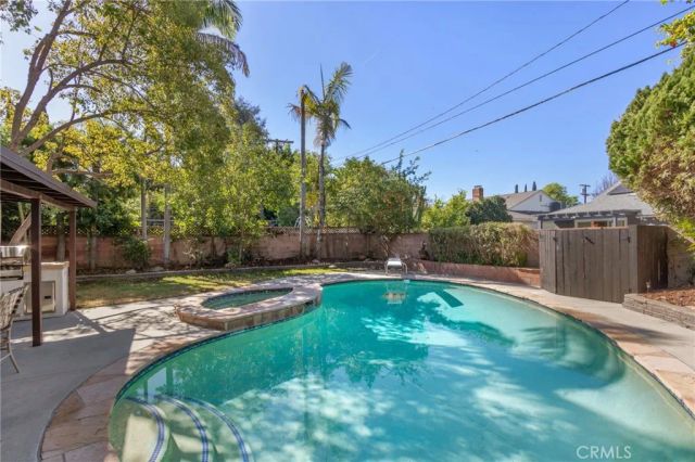 6127 Laurelgrove, Valley Glen, CA 91606