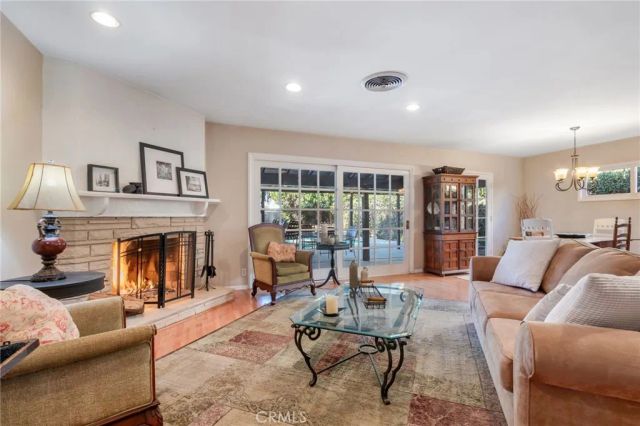 6127 Laurelgrove, Valley Glen, CA 91606