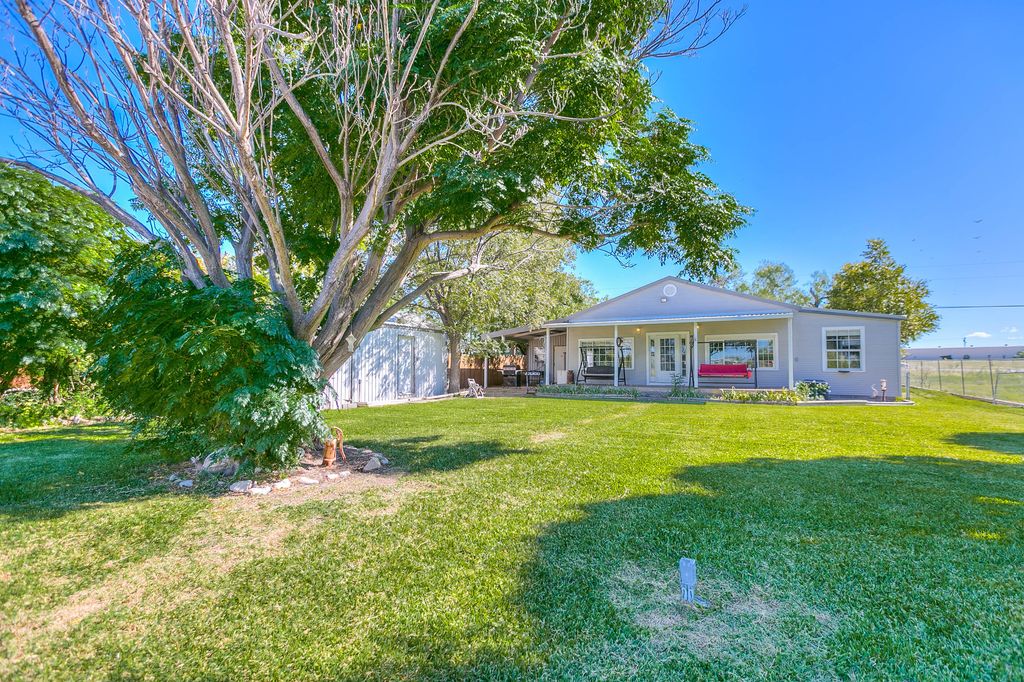 Image 8 of property listing at 2330 Fisherman's Road, San Angelo, TX 76904