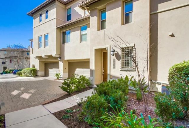 9240 Piantino Way, San Diego, CA 92108