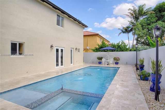 14432 SW 38th Ln, Miami, FL 33175