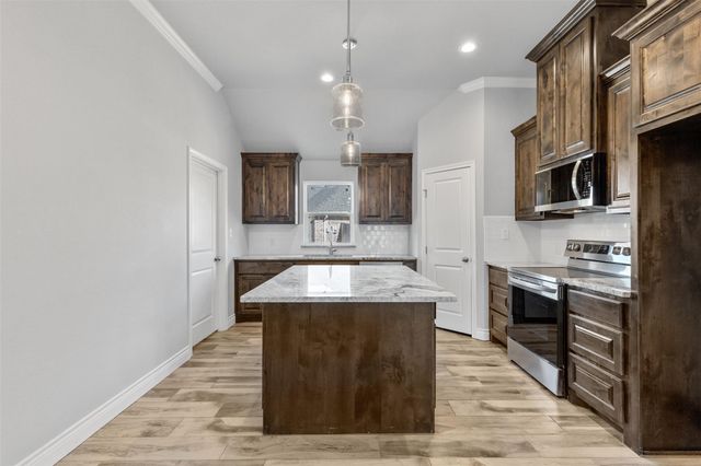 2507 Christine Drive, Granbury, TX 76048