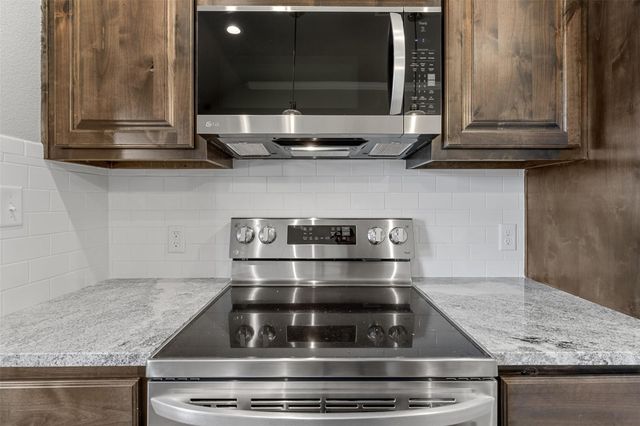 2507 Christine Drive, Granbury, TX 76048