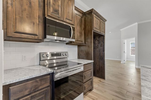 2507 Christine Drive, Granbury, TX 76048