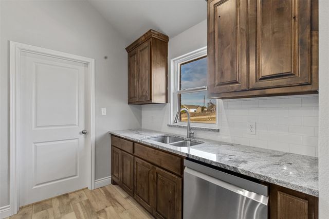 2507 Christine Drive, Granbury, TX 76048