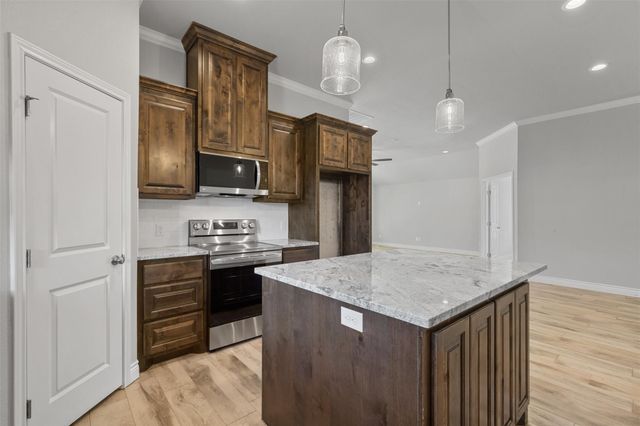 2507 Christine Drive, Granbury, TX 76048