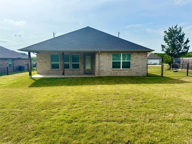 2507 Christine Drive, Granbury, TX 76048