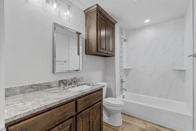 2507 Christine Drive, Granbury, TX 76048