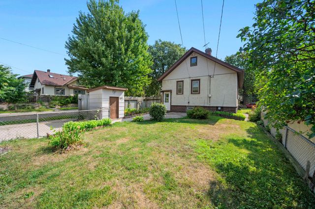 3700 16th Avenue S, Minneapolis, MN 55407