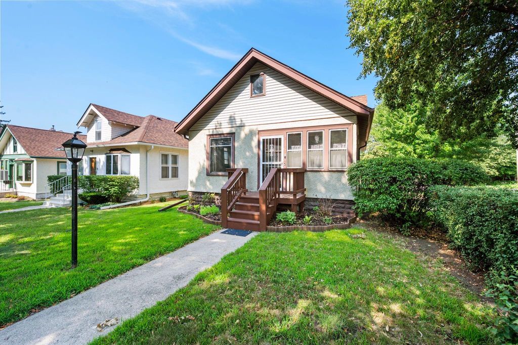 3700 16th Avenue S, Minneapolis, MN 55407