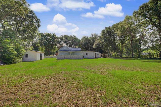 1731 Savage Ln, Pensacola, FL 32505