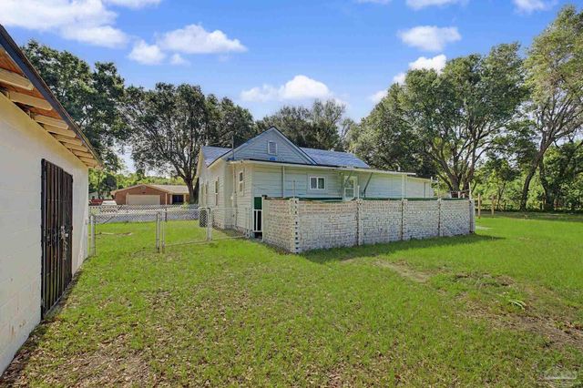 1731 Savage Ln, Pensacola, FL 32505