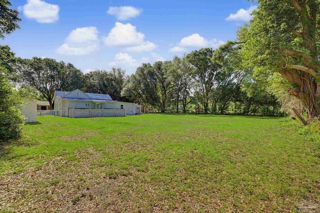 1731 Savage Ln, Pensacola, FL 32505
